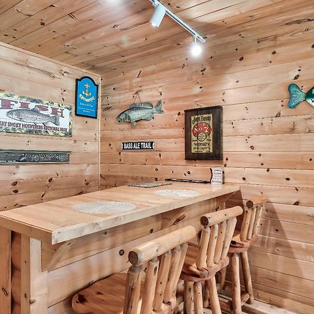 Spectacular Mtns Views With Private Hot Tub With Pool Table And Private Pond Villa Sevierville Luaran gambar