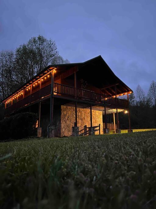Spectacular Mtns Views With Private Hot Tub With Pool Table And Private Pond Villa Sevierville Luaran gambar