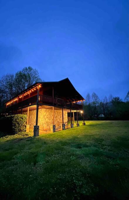 Spectacular Mtns Views With Private Hot Tub With Pool Table And Private Pond Villa Sevierville Luaran gambar